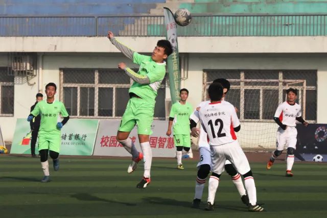 离谱！2000万欧天价鸿沟挡路，西甲豪门抢欧洲杯主力边卫能否翻盘？